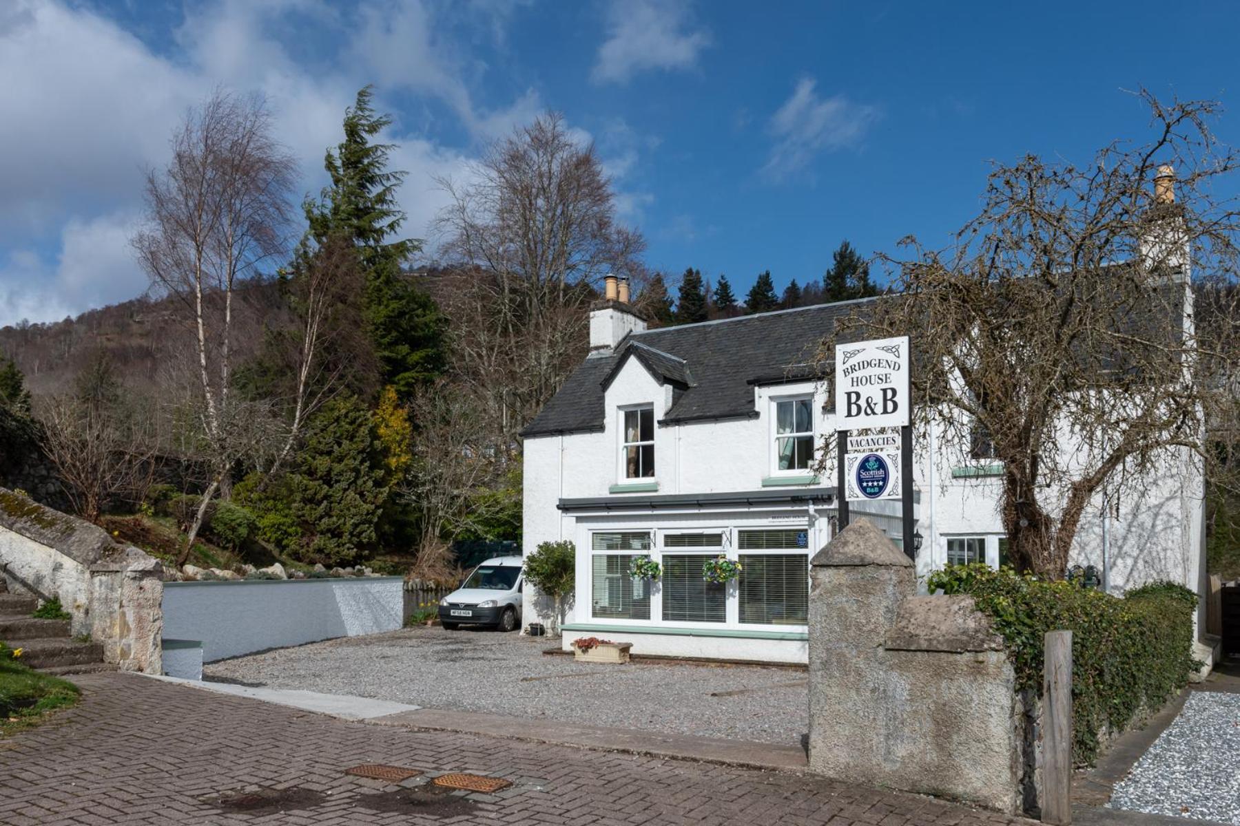 Bridgend House B&B Drumnadrochit Buitenkant foto