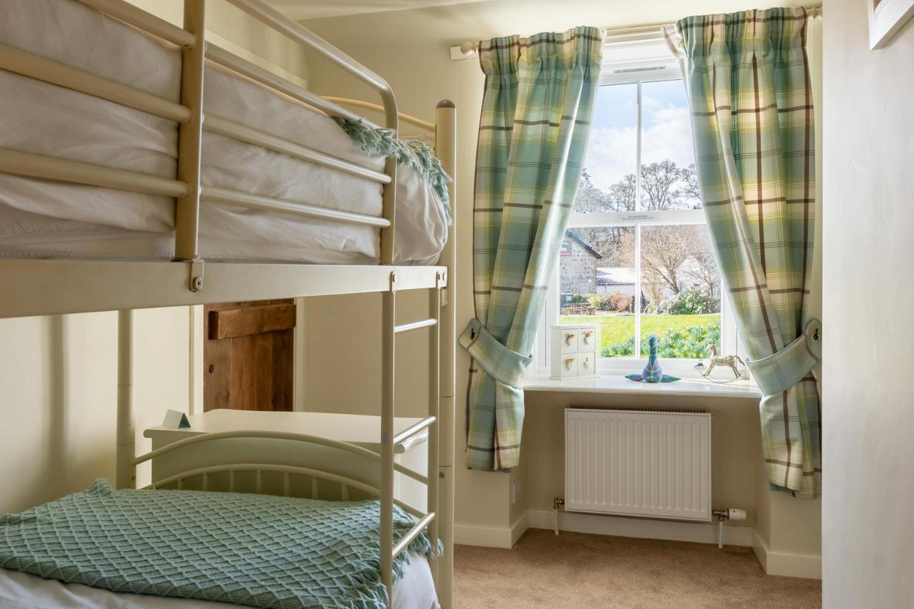 Bridgend House B&B Drumnadrochit Buitenkant foto