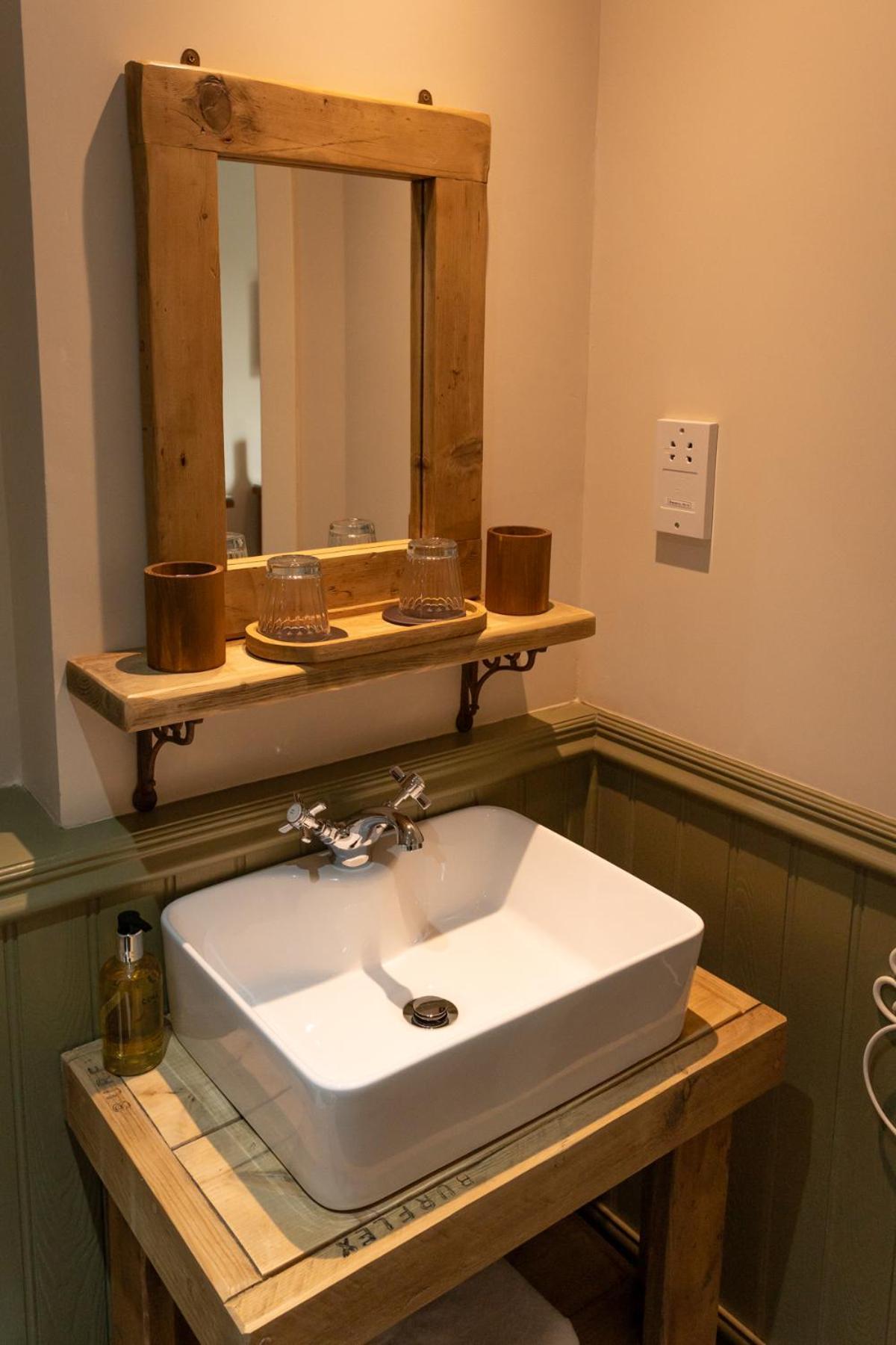 Bridgend House B&B Drumnadrochit Buitenkant foto